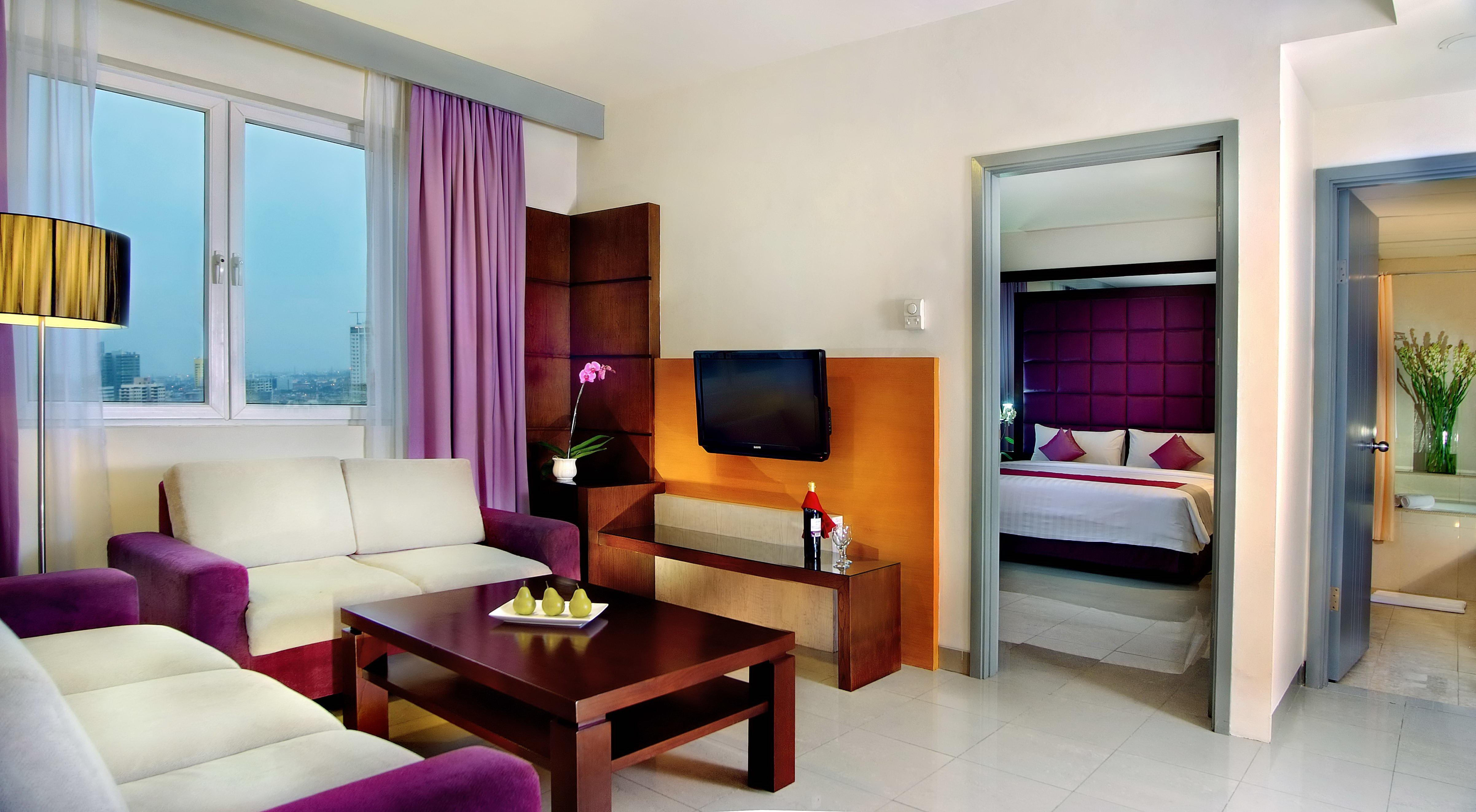 Royal Palm Hotel & Conference Center Cengkareng Jakarta Extérieur photo