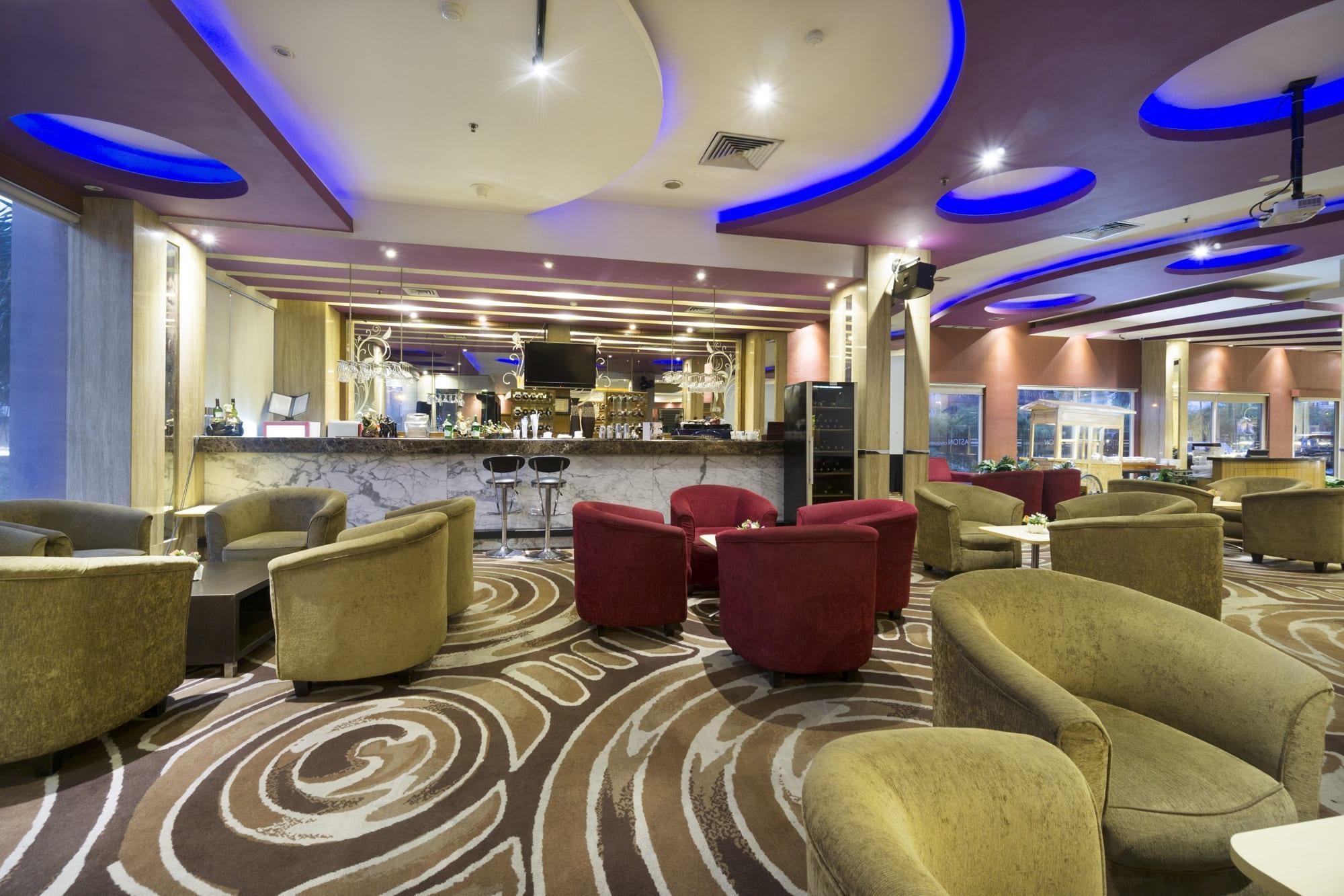 Royal Palm Hotel & Conference Center Cengkareng Jakarta Extérieur photo
