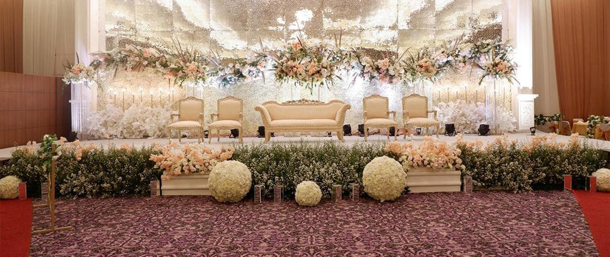 Royal Palm Hotel & Conference Center Cengkareng Jakarta Extérieur photo